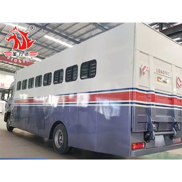 广西自行式运马车